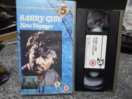 Bee gees barry gibb - ;,