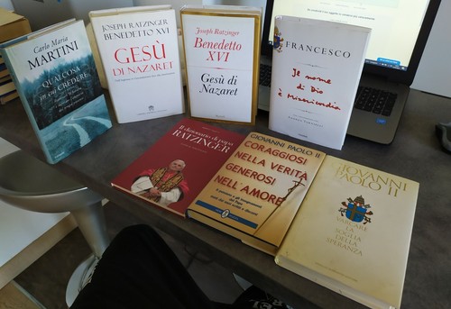 Lotto stock libri religiosi - lotto, 8