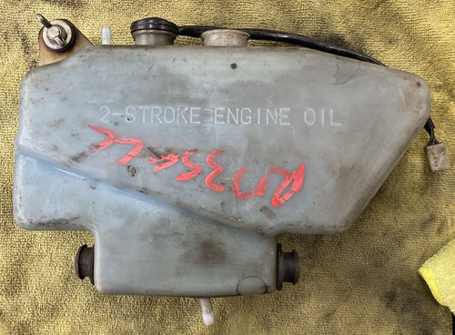 1982 yamaha rd350lc - oil, tank