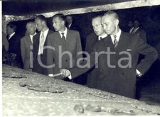 1957 ROMA Delegazione parlamentare polacca in visita alle Fosse Ardeatine *Foto