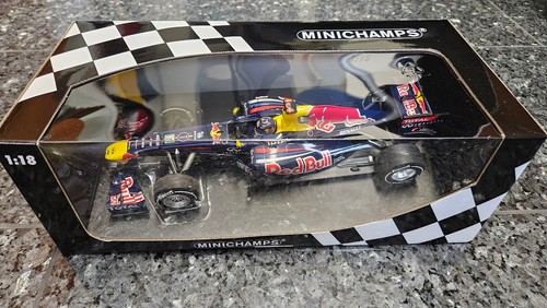 Red bull rb7 renault - 1:18,