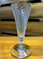 Stupendo antico vetro