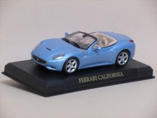 FERRARI CALiFORNiA SPiDER