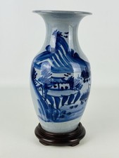 Vintage Vaso Orientale In Ceramica Dipinta Con Figure Blu Su Base Legno XX Sec.