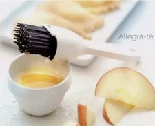 TUPPERWARE  Pennello  In  Silicone  Con Setole Morbide E Smontabili