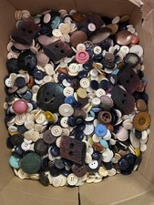 STOCK DI BOTTONI DI VARIE