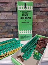 Subbuteo: Set Circondario per Recinzione in Plastica C108 Con Scatola - USATO.