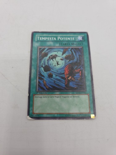 Tempesta potente comune - potente,