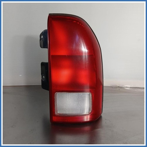 Fanale posteriore destro - posteriore,