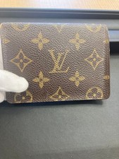 Louis Vuitton custodia pass