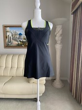 vestito sportivo naffta taglia