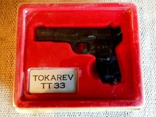 Coll. PISTOLE & REVOLVER Fabbri TOKAREV TT33  Miniatura Scala 1: 2,5 sigillato