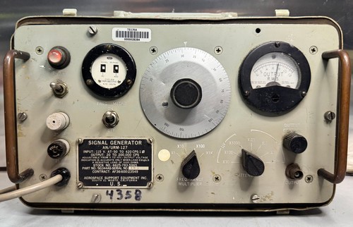 Signal generator urm 127 - signal, an/urm-127