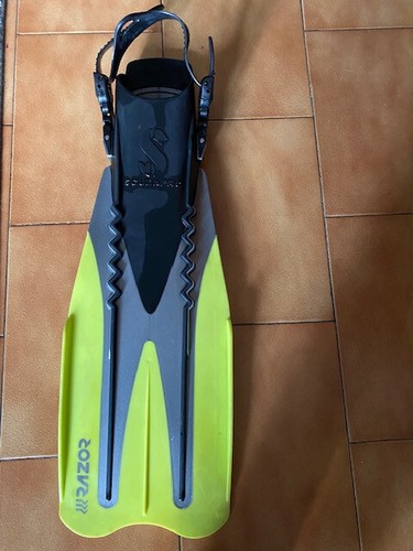 Pinne scubapro razor gialle - razor,