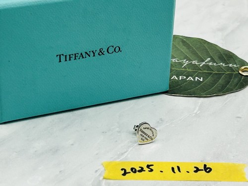 Tiffany return to - &,