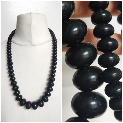 Collana vintage plastica - in,