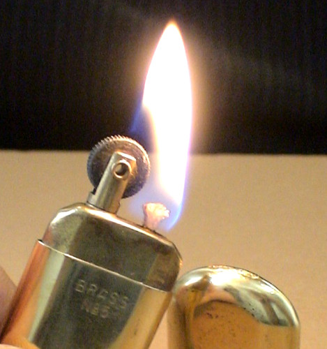 Briquet ancien brass 5 - -,
