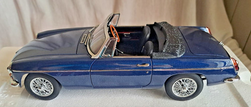 Mgb roadster mkii autoart - mgb,
