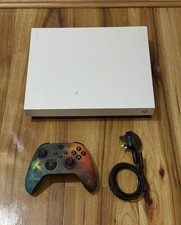 Xbox One X 1TB Robot Bianco