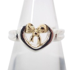 Anello con nastro a cuore