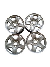 TOYOTA Rav4 3° Serie (03>05)