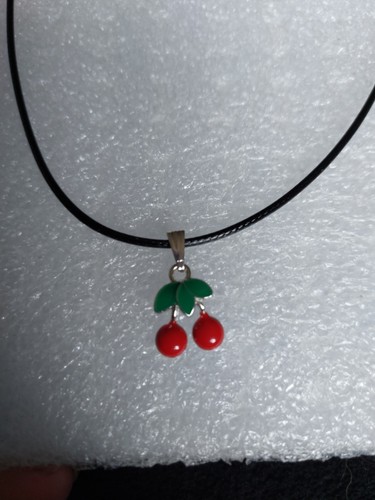 Collana con ciondolo - , ciliegia