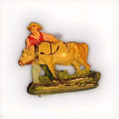 Statuetta cartapesta - in,