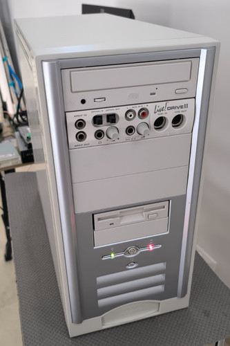 Vintage desktop piii - desktop,