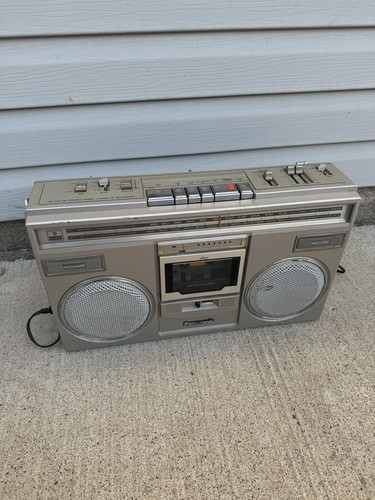 Lettore cassette radio boombox