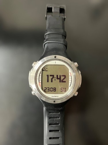 Orologio computer subacqueo