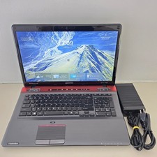 17.3" TOSHIBA Qosmio