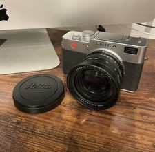 Leica Digilux 2 Digital Camera