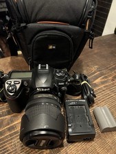 nikon d 200 + obiettivo nikon