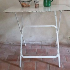 Antico tavolo da giardino