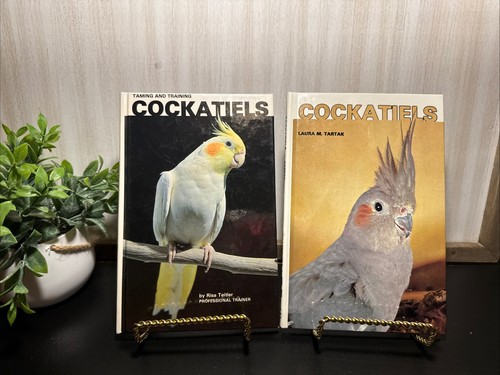 Cockatiels laura tartak - by,