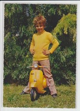 VESPA PIAGGIO - VECCHIA CARTOLINA DI BAMBINO CON GIOCATTOLO - ANNI '60?
