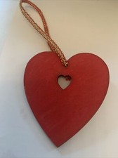 Cuore in legno rosso