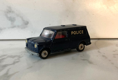 Corgi toys police austin mini - austin,