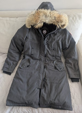 AUTHENTIC - Canada Goose
