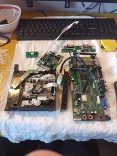 SCHEDA MADRE/MAINBOARD +LETTORE DVD PER TV UNITED 19LCD TVD9054