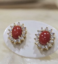 Orecchini bottone corallo