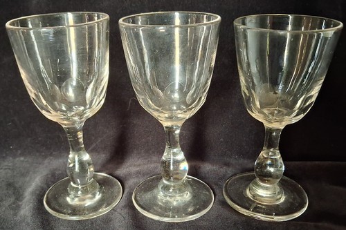 Tre antichi bicchieri - , da