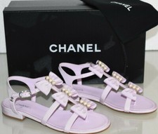 $1050 Nuovi Chanel Triple BOW