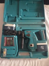 Trapano Makita 24v SDS con 2 batterie annullate e caricatore con custodia