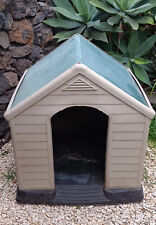 cuccia rialzata in plastica per esterno per cane di taglia medio/grande