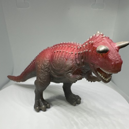 Disney 2000 carnotaurus - disney,