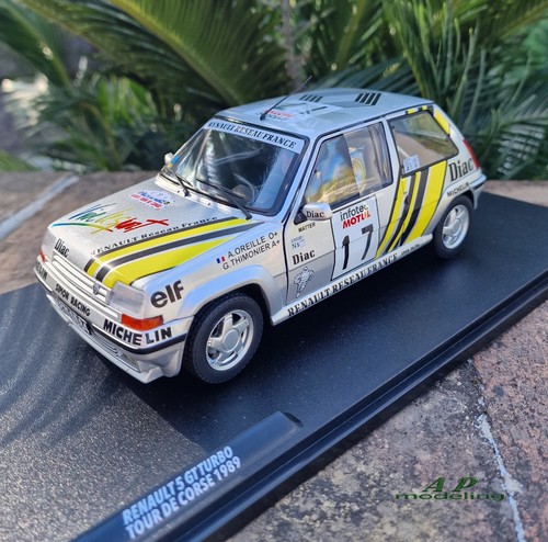 Modellino auto scala 18 - auto, 1/18