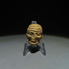 Maya testa in terracotta