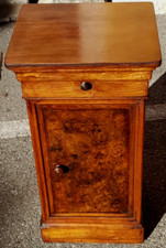 COMODINO COLONNA DA CENTRO CARLO X RADICA NOCE 1815/25 H 71 L 37 P 39 RESTAURATO