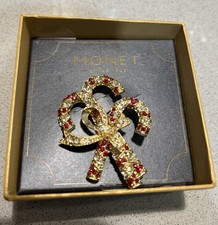 Spilla Monet Holiday rossa e